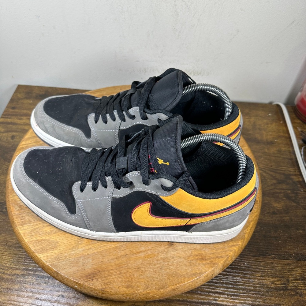 Jordan 1 Low SE Black University Vivid Orange FN7308-008 Mens Size 11 - Picture 4 of 9
